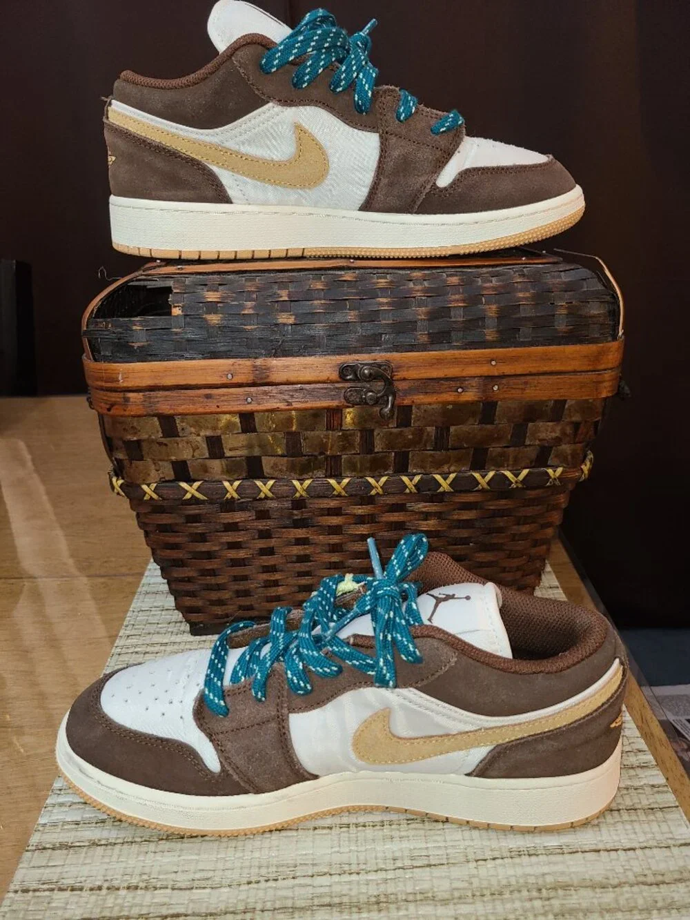 Nike Air Jordan 1 SE Low Top Cacao Wow Brown White Teal FB2216-200 Sneakers